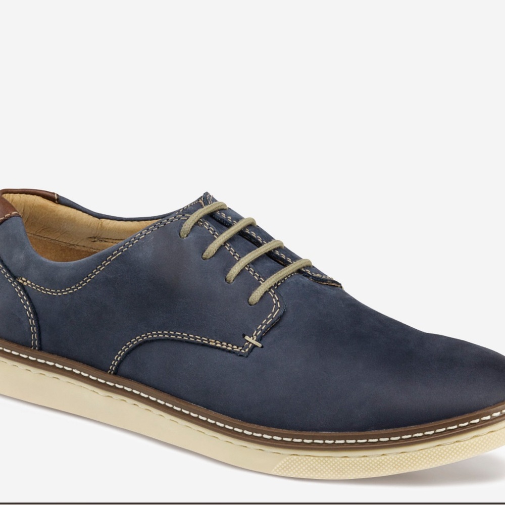 Johnston & Murphy Navy shoe Men/Boy with a man size foot😁